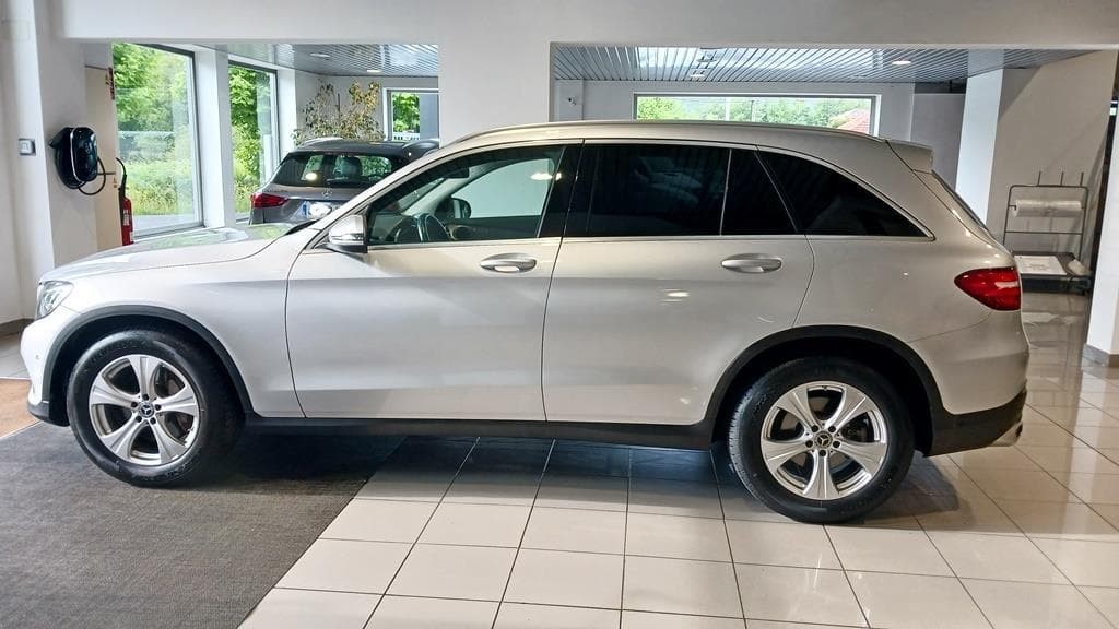 Foto 10 Mercedes GLC 220 d 4M SUV Exclusive/AMG int.