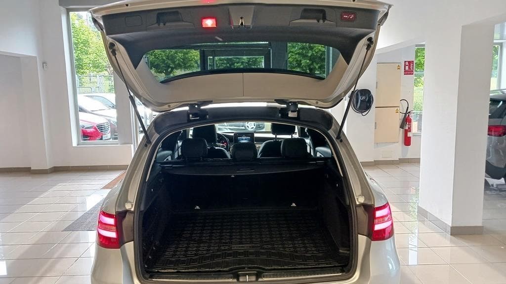 Foto 33 Mercedes GLC 220 d 4M SUV Exclusive/AMG int.