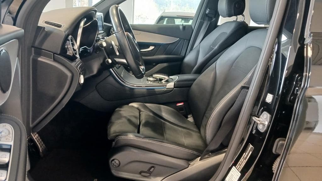 Foto 27 Mercedes GLC 250 d 4M Coupé AMG 9G-TRONIC