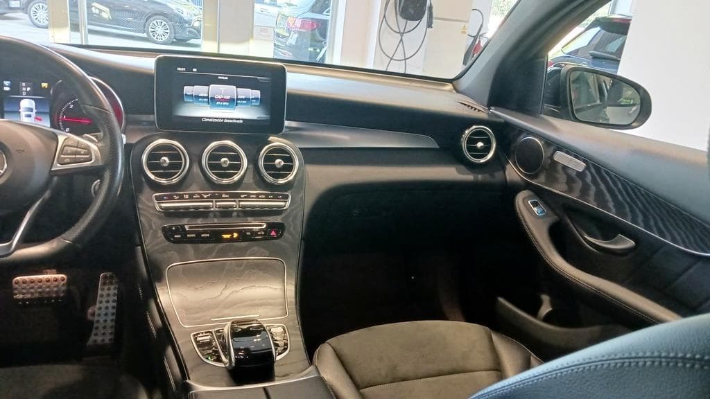 Foto 19 Mercedes GLC 250 d 4M Coupé AMG