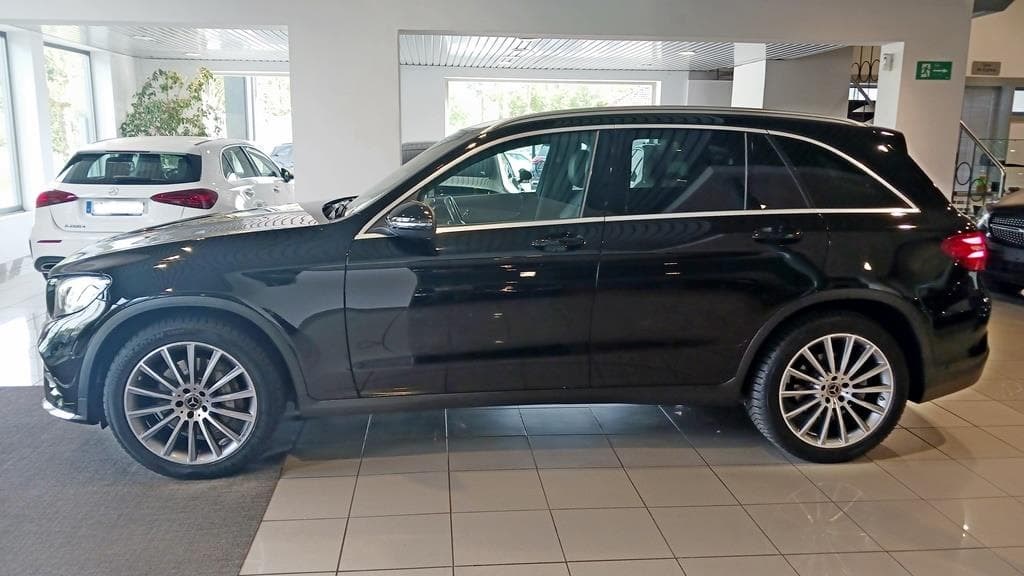 Foto 10 Mercedes GLC 250 d 4M SUV AMG 9G-TRONIC