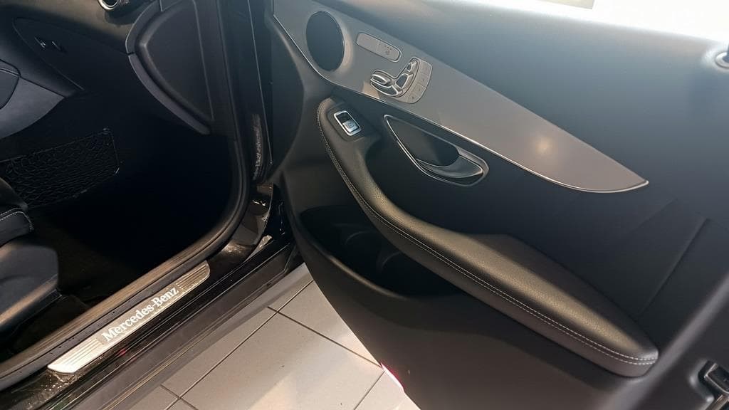 Foto 11 Mercedes GLC 250 d 4M SUV AMG 9G-TRONIC