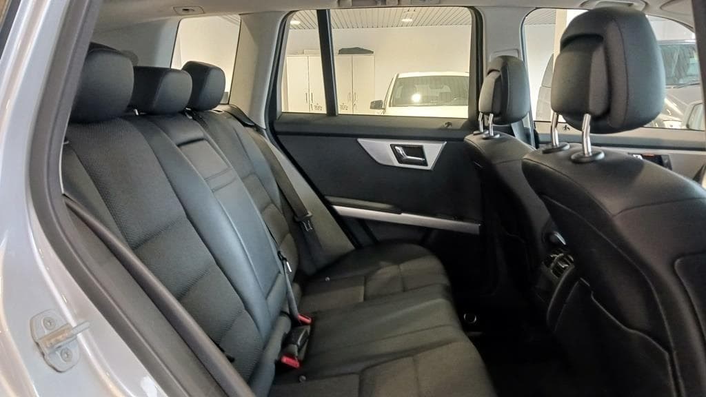 Foto 16 Mercedes GLK 220 CDI 4MATIC BE Aut.