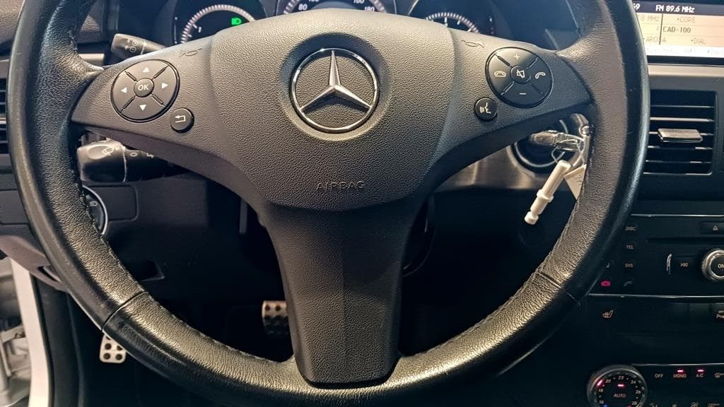 Foto 35 Mercedes GLK 220 CDI 4MATIC BE Aut.