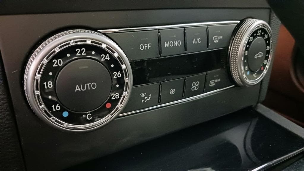 Foto 40 Mercedes GLK 220 CDI 4MATIC BE Aut.