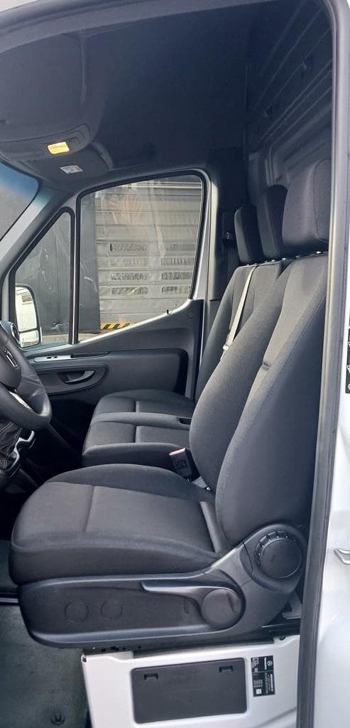 Foto 11 Mercedes Sprinter 311 CDI Furgón PRO Medio