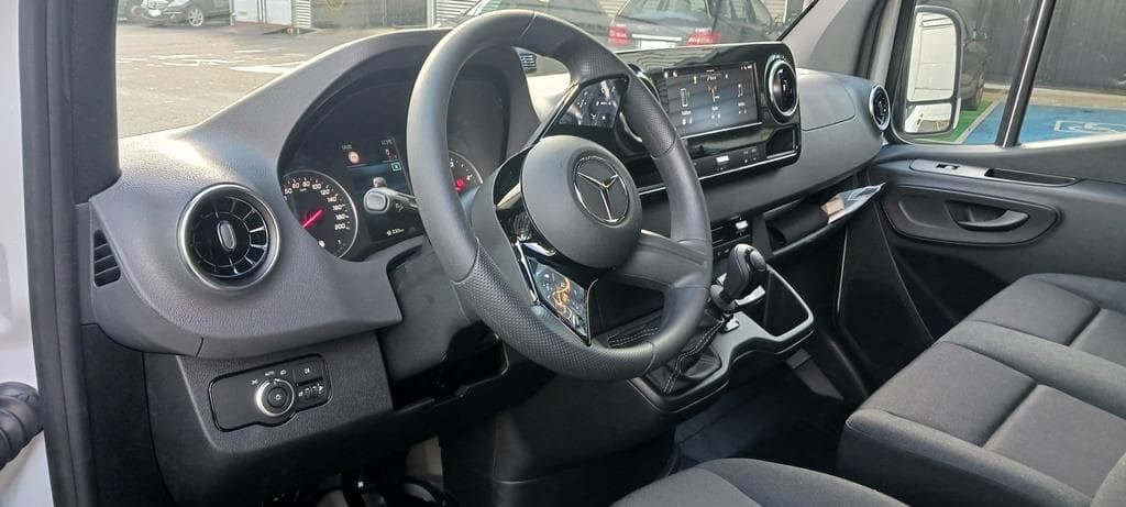 Foto 12 Mercedes Sprinter 311 CDI Furgón PRO Medio