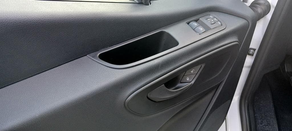 Foto 16 Mercedes Sprinter 311 CDI Furgón PRO Medio