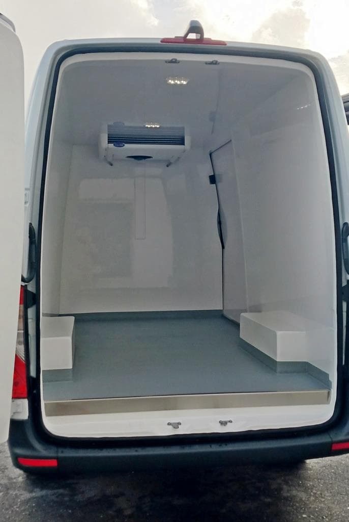 Foto 19 Mercedes Sprinter 311 CDI Furgón PRO Medio