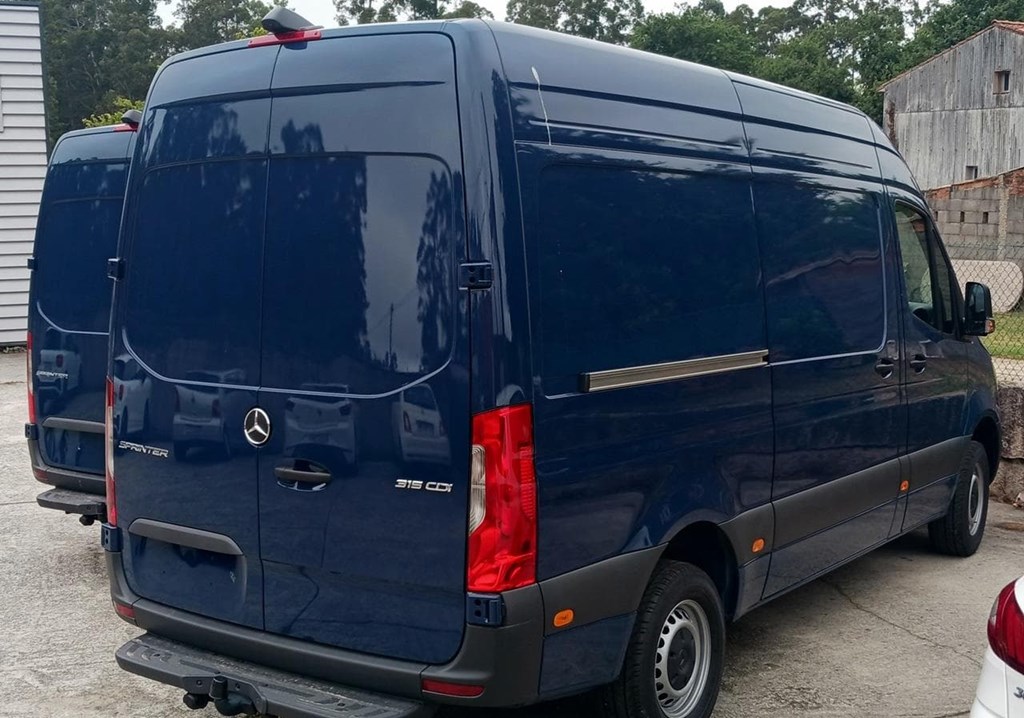 Foto 5 Mercedes SPRINTER 315 CDI Furgón PRO Medio T.E.