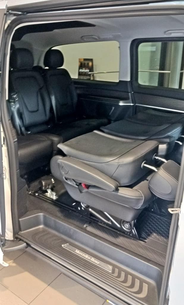 Foto 11 Mercedes V 250 d Avantgarde Extralargo