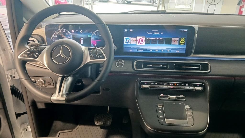 Foto 21 Mercedes V 250 d Avantgarde Extralargo