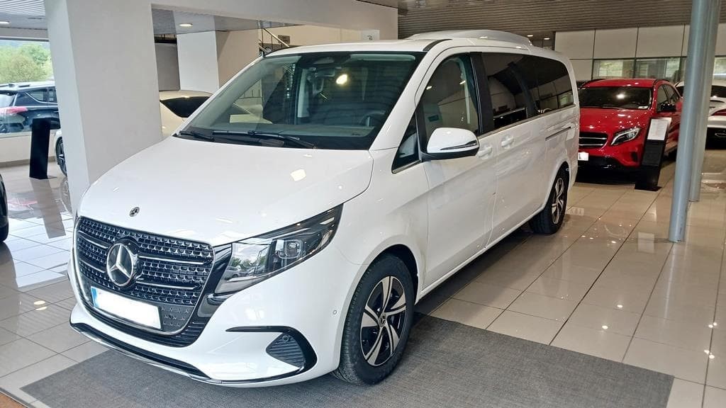 Foto 1 Mercedes V 300 d Avantgarde Extralargo Aut.