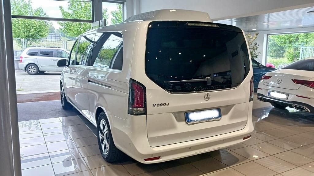 Foto 7 Mercedes V 300 d Avantgarde Extralargo Aut.