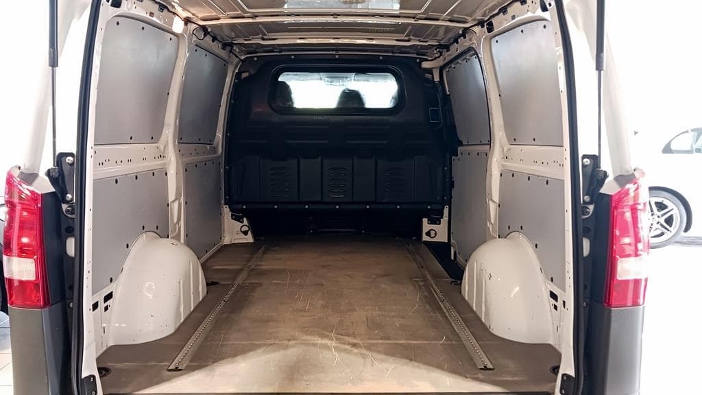 Foto 12 Mercedes VITO 114 CDI Furgón Larga