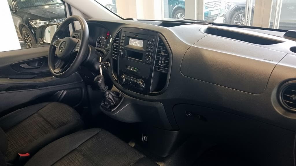 Foto 20 Mercedes VITO 114 CDI Furgón Larga