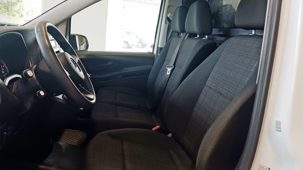 Foto 22 Mercedes VITO 114 CDI Furgón Larga