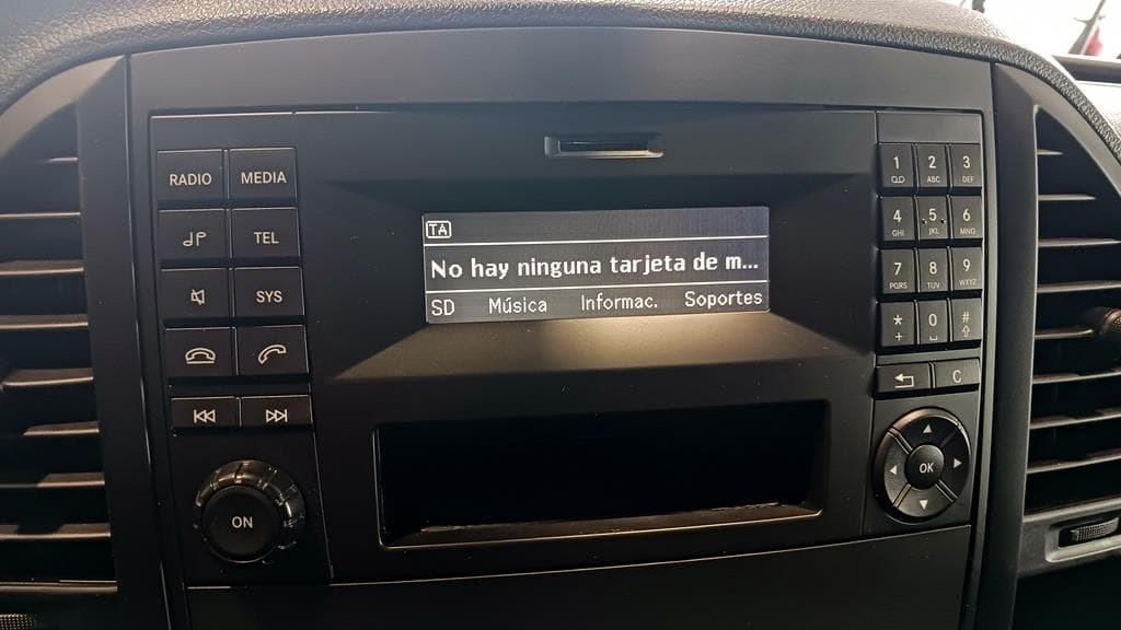 Foto 31 Mercedes VITO 114 CDI Furgón Larga