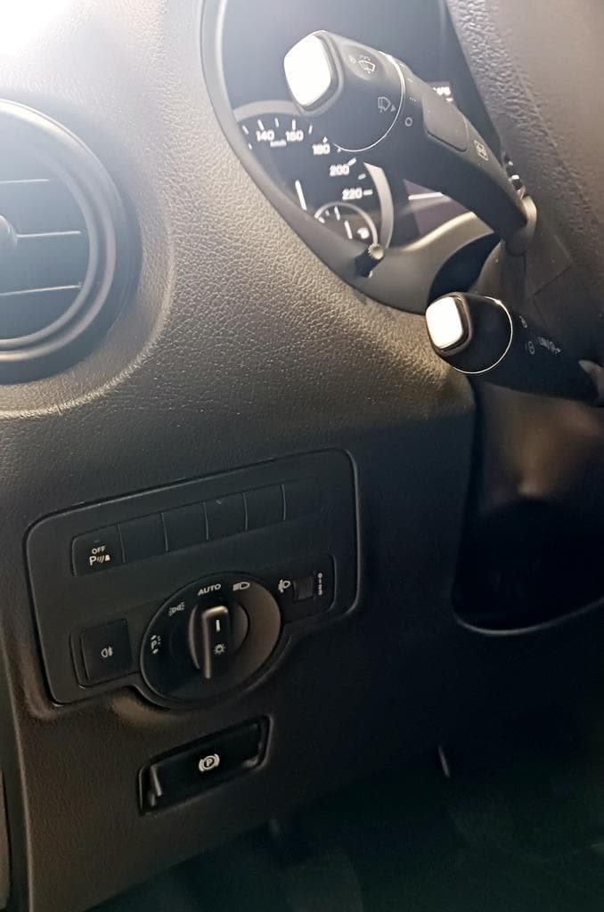 Foto 33 Mercedes VITO 114 CDI Furgón Larga