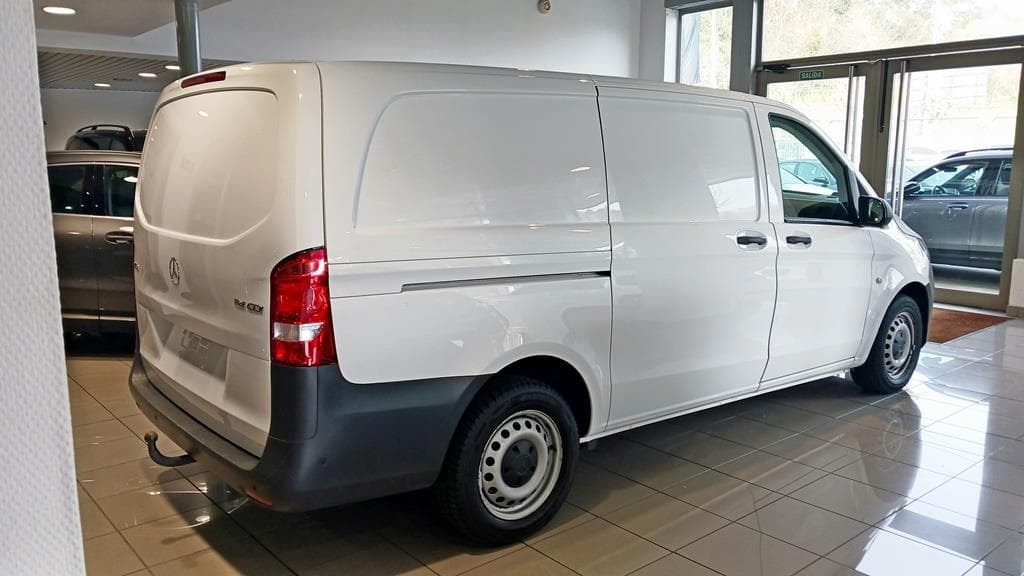 Foto 5 Mercedes VITO 114 CDI Furgón Larga