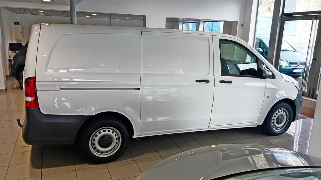 Foto 9 Mercedes VITO 114 CDI Furgón Larga