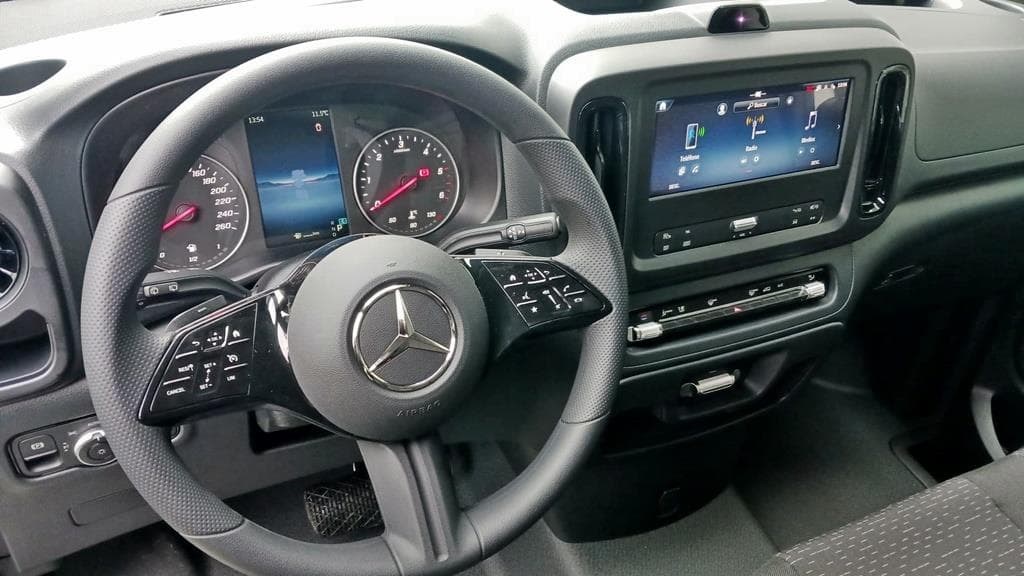 Foto 6 Mercedes VITO 114 CDI Tourer PRO Larga Aut.