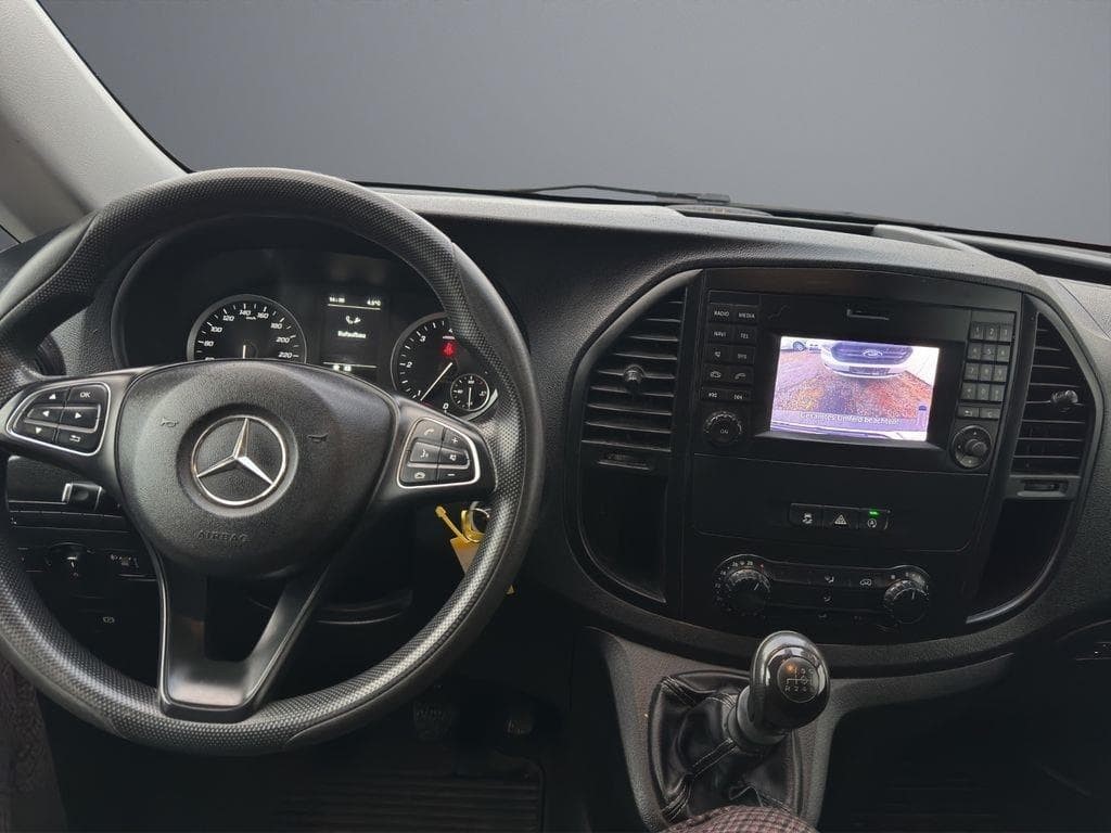 Foto 9 Mercedes VITO 116 CDI Furgón Compacta
