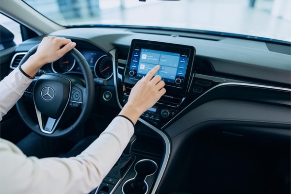 ¿Por qué el software de tu coche solo debe ser tocado por expertos?